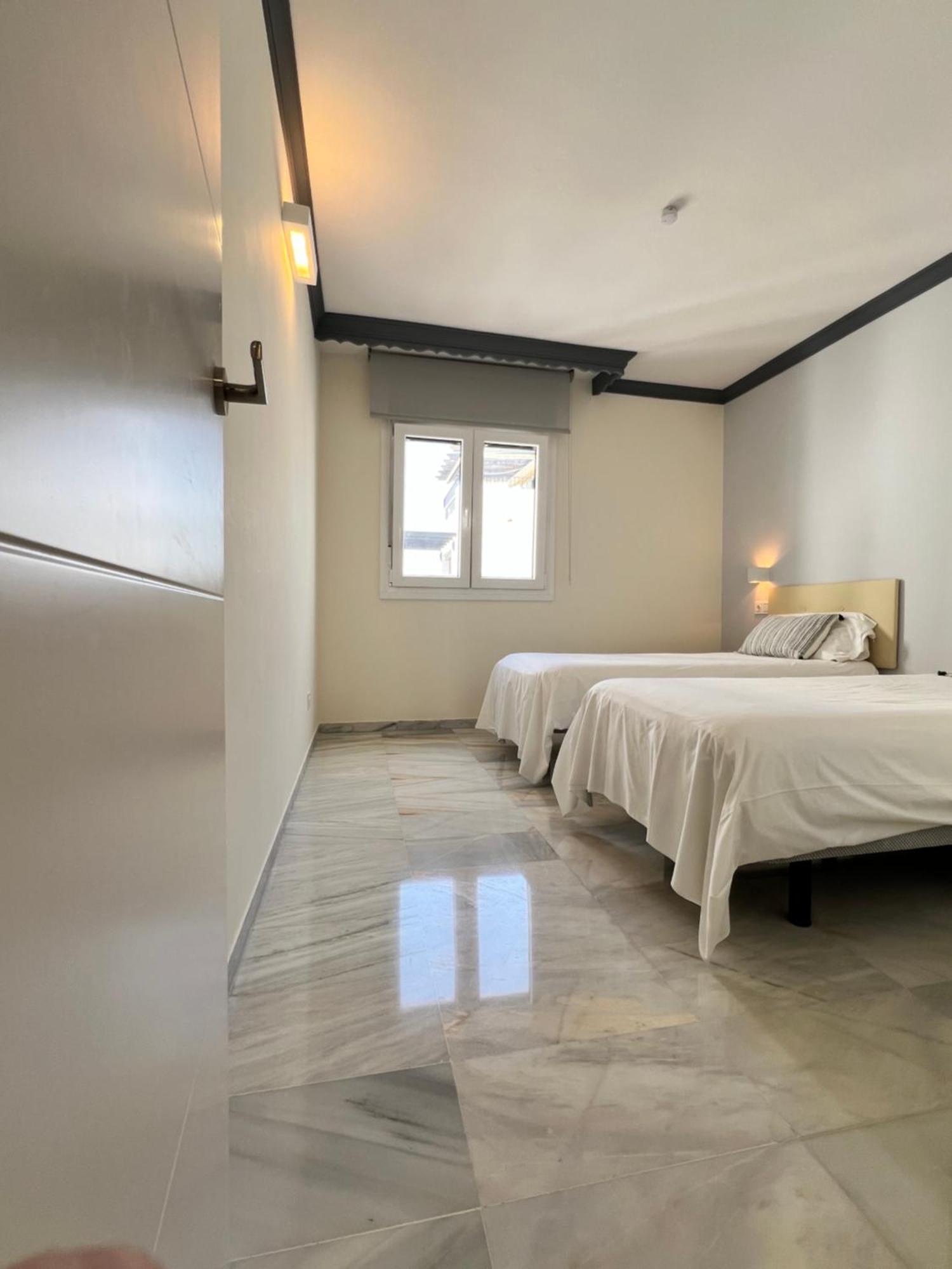 Jardines Del Puerto For Up To 6, Totally Refurbished 2025, Gardens, Pools, Garage, Wifi Apartment Marbella