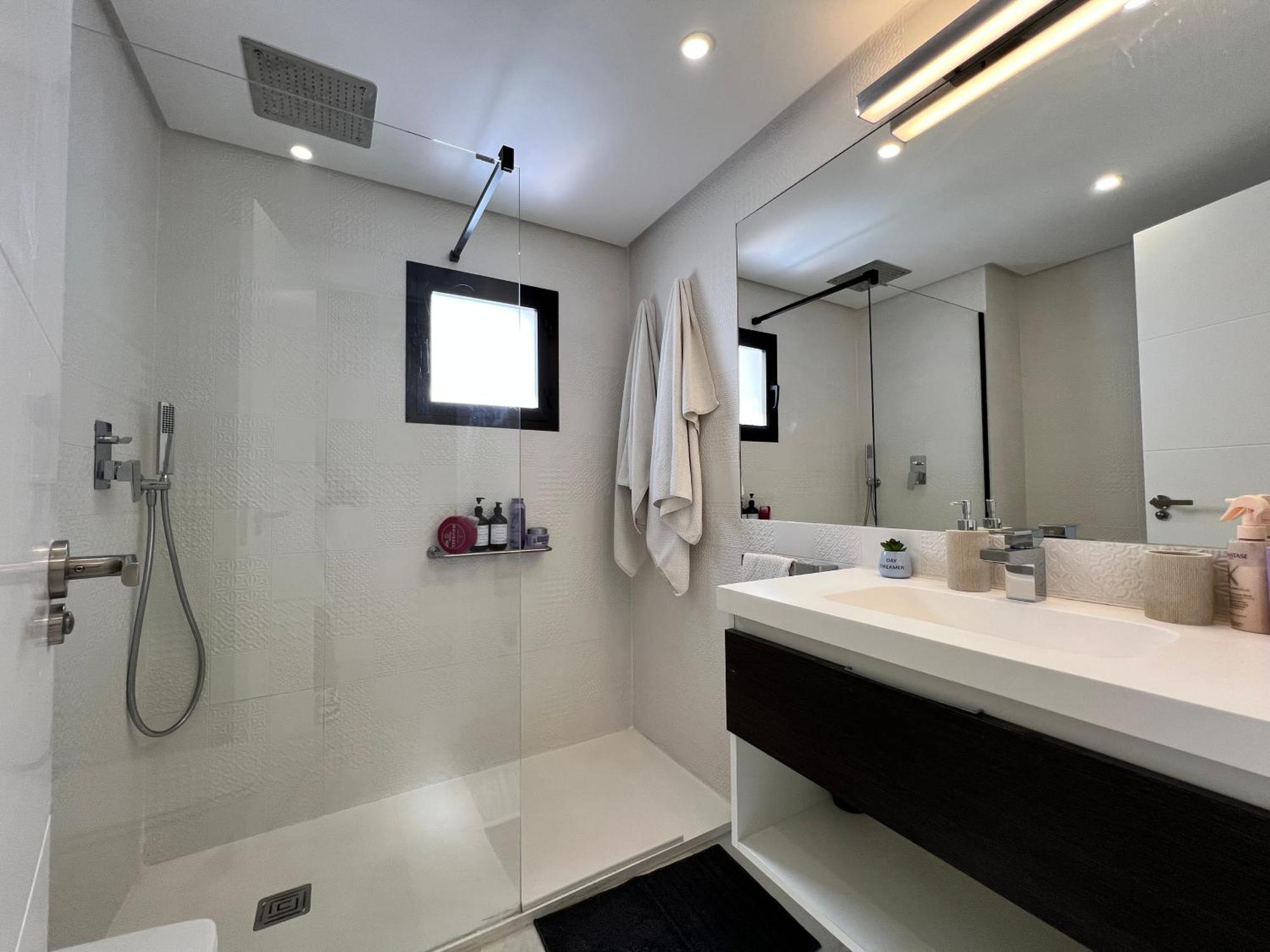 Jardines Del Puerto For Up To 6, Totally Refurbished 2025, Gardens, Pools, Garage, Wifi * Marbella